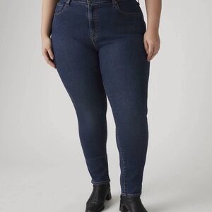 Levi's Women's Deep Indigo Skinny Jeans